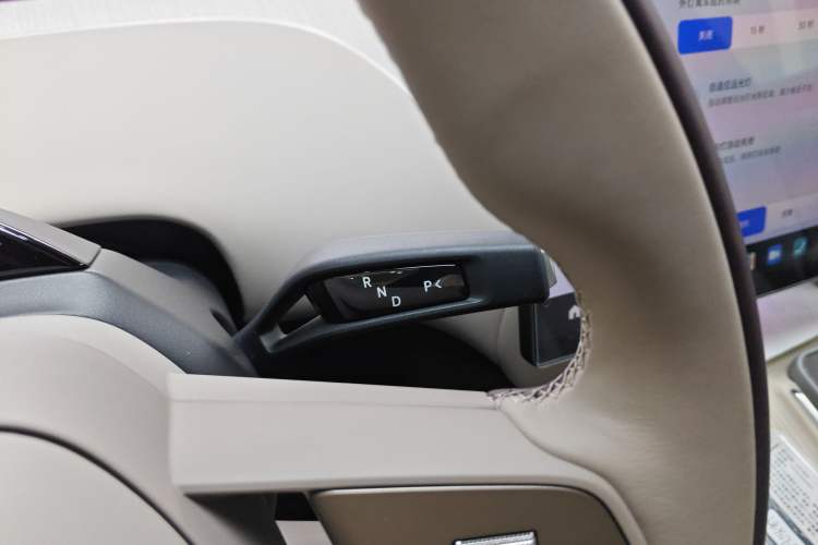 Used Xiaomi Auto YU7 2025 Ultra-Long Range All-Wheel Drive Pro Version
