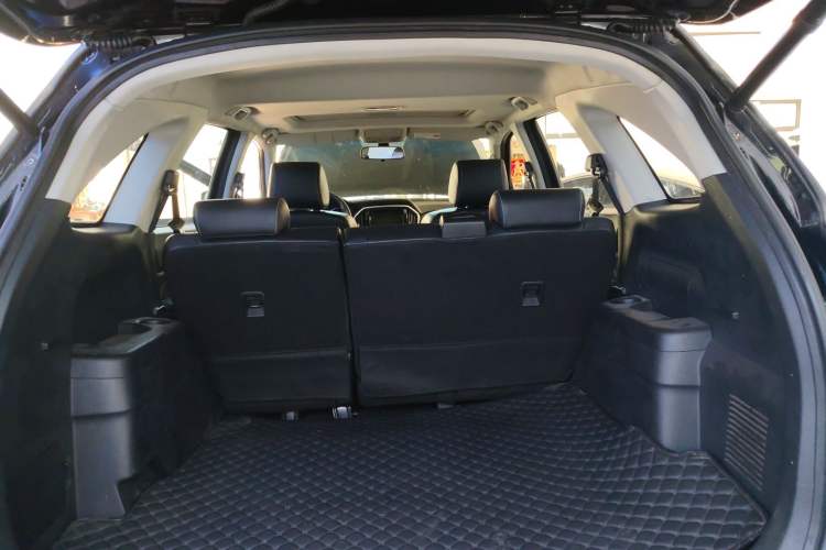 Used JMC Yusheng S350 2016 2.0T Automatic All-Wheel Drive Gasoline Luxury Version with Sunroof 5 Seats
