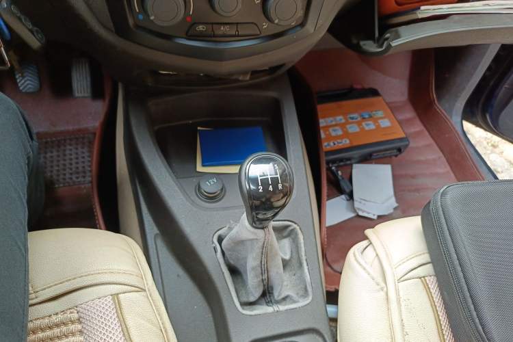 Used Wuling Hongguang 2014 1.5L S Standard Version Gear Lever