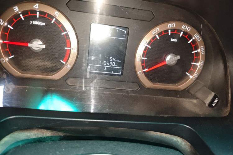 Used FORTHING Lingzhi 2018 M5L 1.6L 7-Seater Luxury Model
