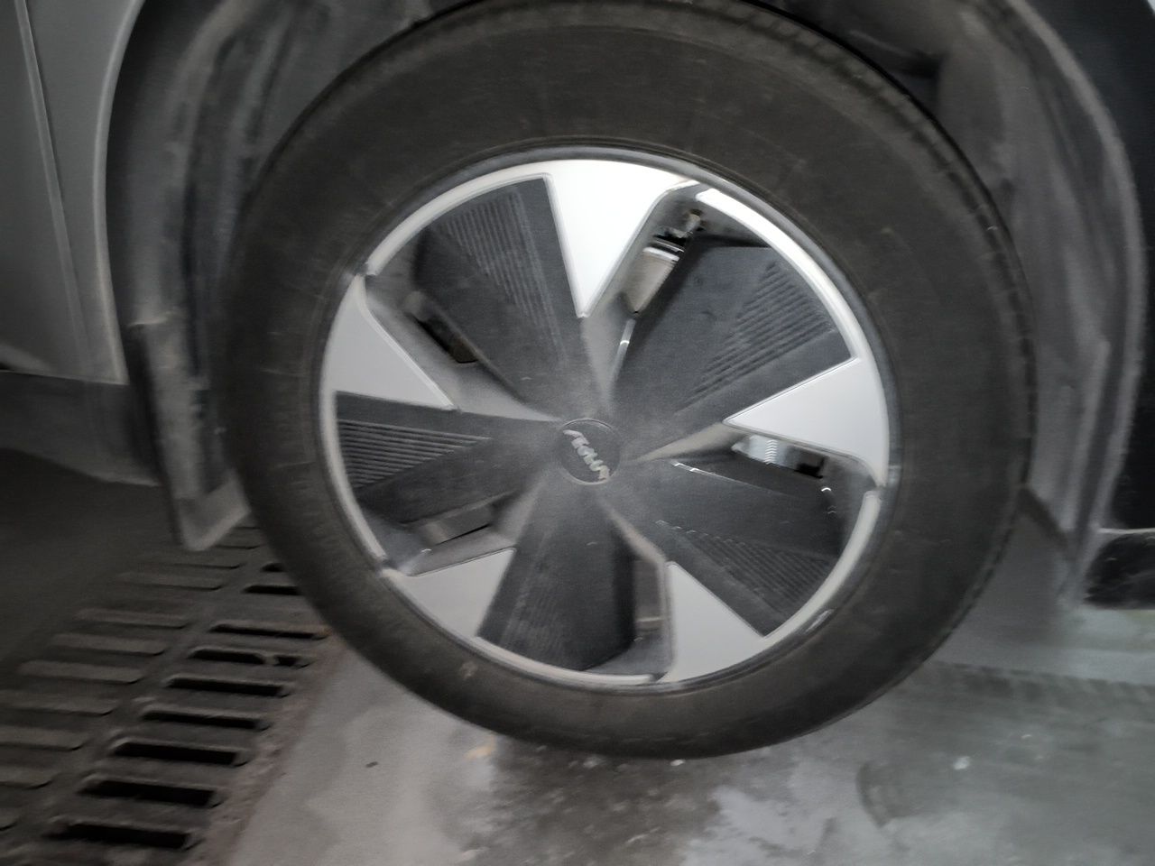 Dongfeng Aeolus L7 New Energy 2024 205 Plus — снимка 8