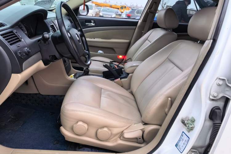 Used Chevrolet Epica 2012 1.8 Comfort Edition MT Left Front Seat