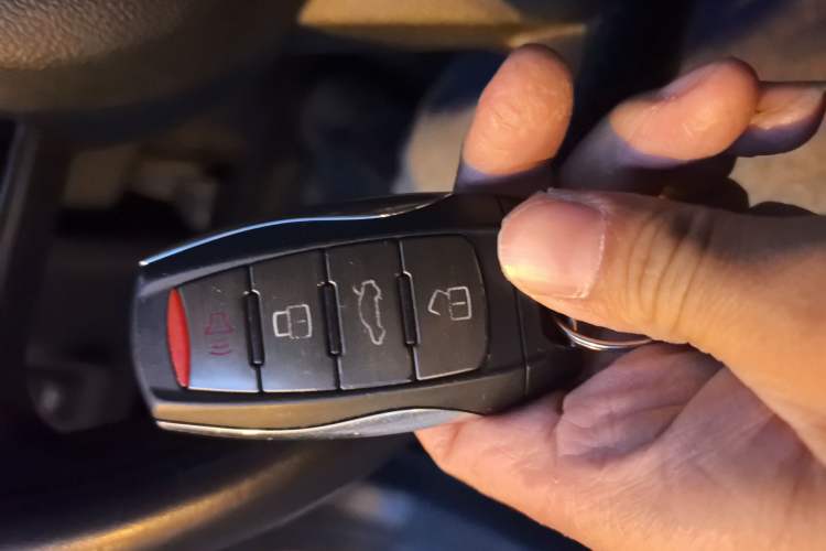 Used ORA Black Cat 2021 301 km Basic Version
