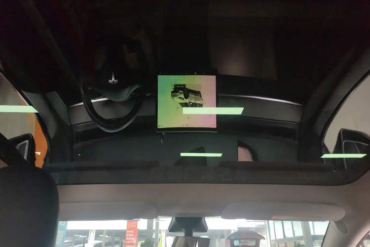 Used Tesla Model Y 2023 Rear-Wheel-Drive Version
