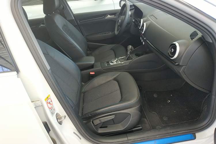 Used Audi A3 2020 Sportback 35 TFSI Fashion Edition China VI Emission Standard
