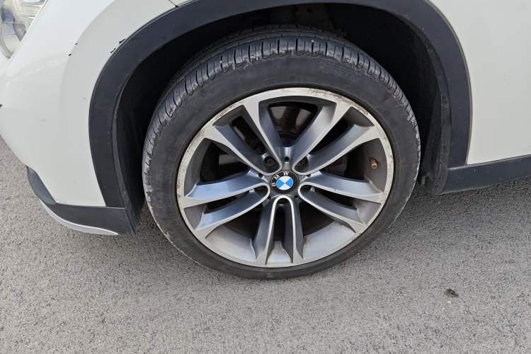 Used BMW X1 2015 sDrive18i Leading Edition