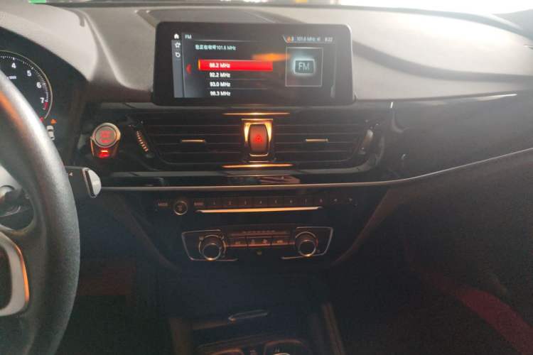 Used BMW 1 Series 2021 120i M Sport Edition Audio And AC Panel
