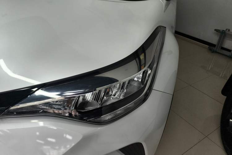 Used Toyota C-HR 2021 2.0L Comfort Edition Left Front Headlight