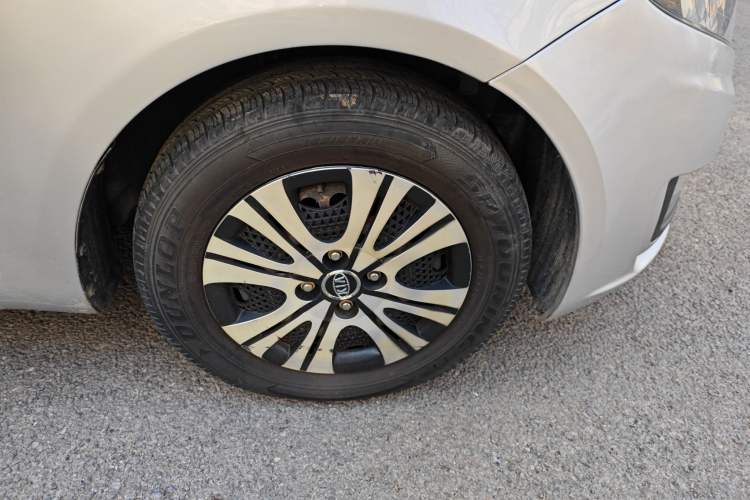 Used Kia K2 2012 Sedan 1.4L Automatic GLS Commemorative Edition