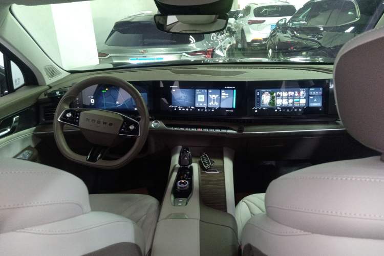 Used Roewe RX9 2023 2.0T Two-Wheel Drive Enjoyment Version