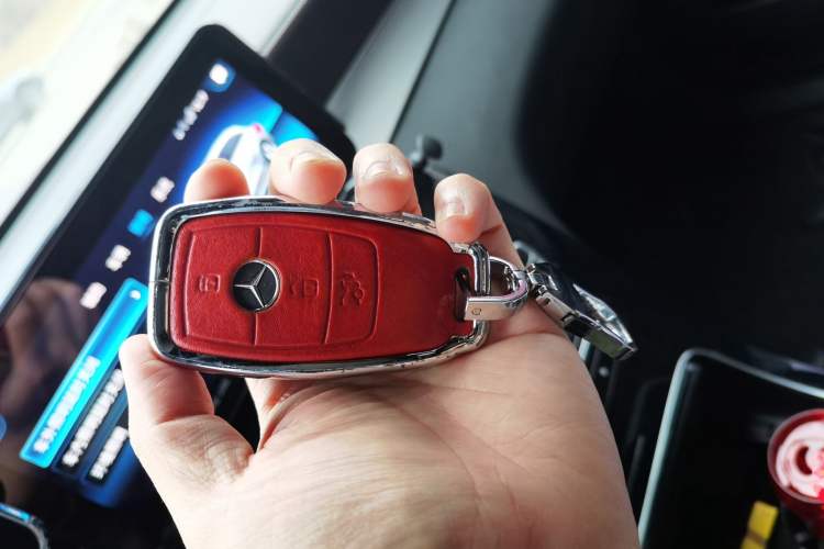 Used Mercedes-Benz GLC 2022 Second Facelift GLC 260 L 4MATIC Dynamic Edition Vehicle Key