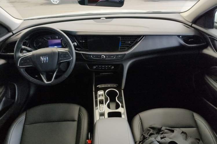 Used Buick Regal 2024 25T Deluxe Edition
