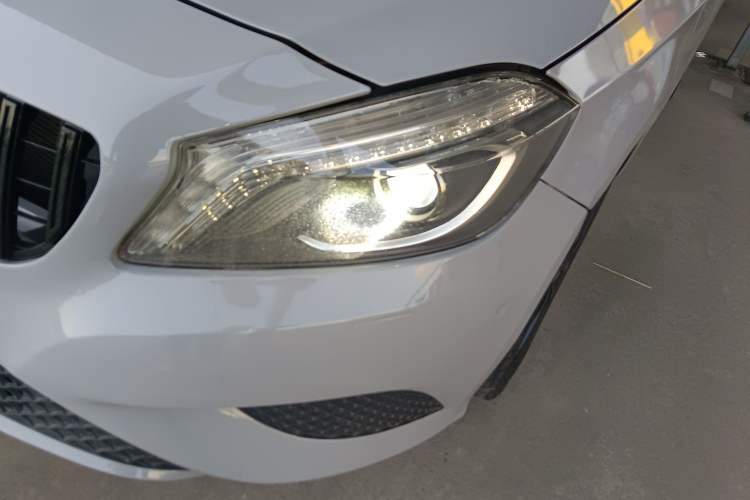 Used Mercedes-Benz A-Class (Import) 2013 A 200 Urban Edition
