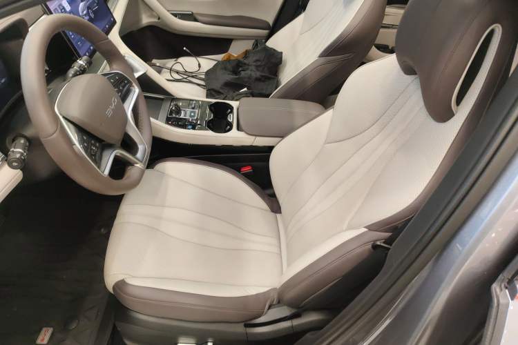 Used BYD Song PLUS New Energy 2025 DM-i 112KM Prestige Model Left Front Seat