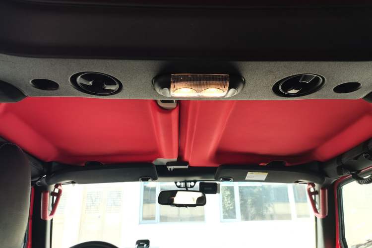 Used Jeep Wrangler 2017 3.0L Sahara Four-Door Comfort Edition
