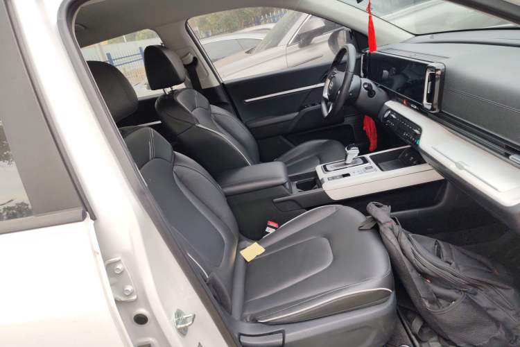 Used Hyundai ix35 2023 Musso 2.0L Deluxe Edition DLX
