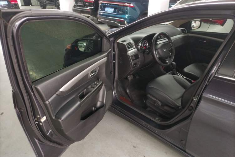 Used Suzuki Alivio 2015 1.6L Automatic Enjoyment Model Driver Seat