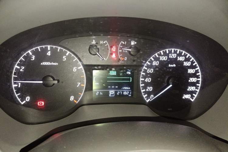 Used Nissan Sylphy 2014 1.6XV CVT Deluxe Edition Instrument Cluster