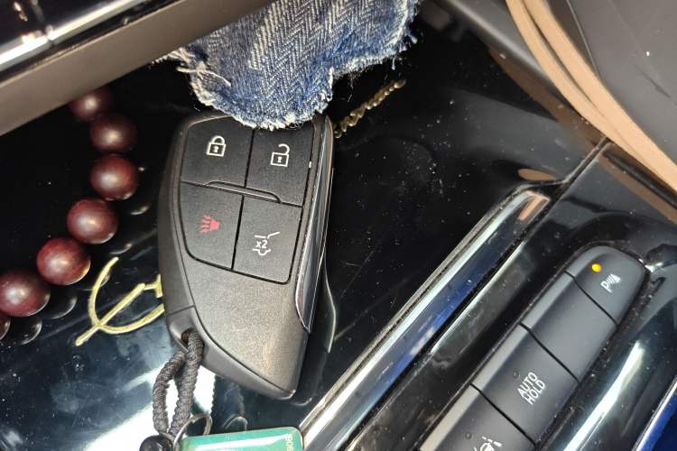 Used Buick Envision 2022 Encore Plus 652T Five-Seat Luxury Model