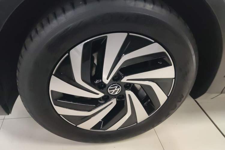 Used Volkswagen Tiguan L 2023 300TSI Automatic Two-Wheel Drive Smart Edition