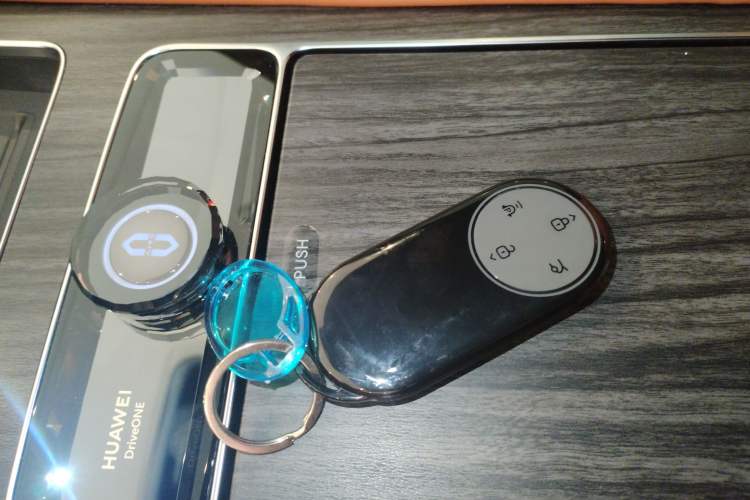 Used Hima AITO M9 2024 All-Electric Ultra Version 100 kWh 5-Seater Model
