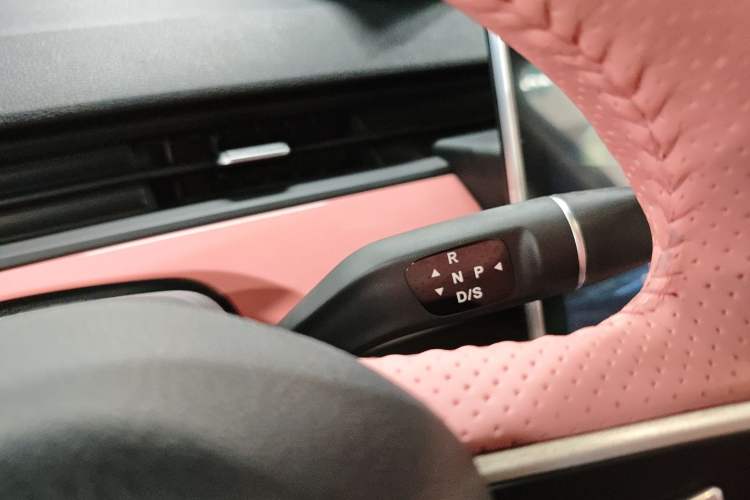 Used NETA V 2022 Chao 400 Lite Pink Custom Edition