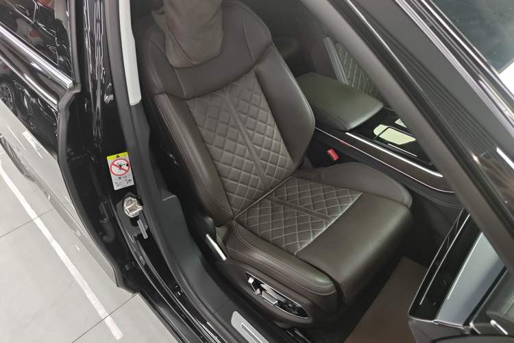 Used Audi A8 2024 A8L 50 TFSI quattro Prestige Edition