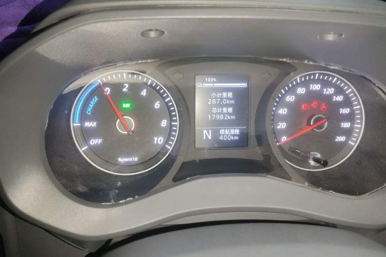 Used Wuling Yangguang 2025 Model 400km Bus Edition—Comfort Edition Instrument Cluster