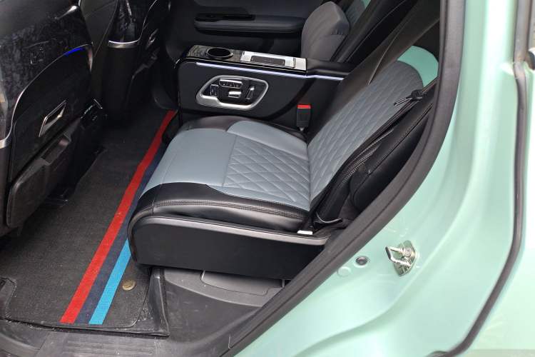 Used AION Y 2023 Younger Star Edition