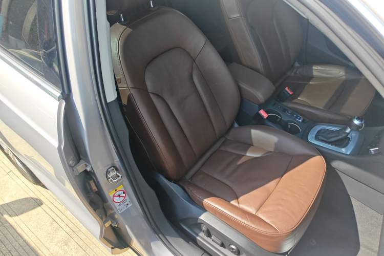 Used Audi Q3 2015 30 TFSI Comfort Model