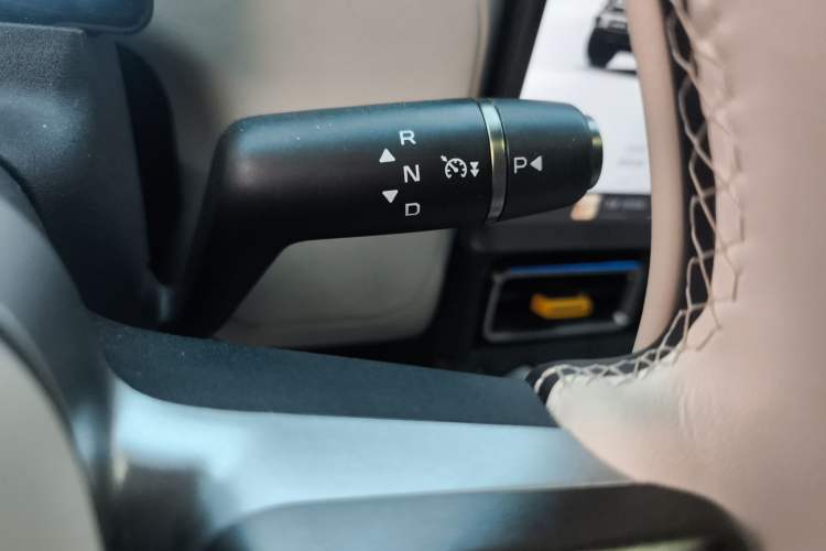 Used iCAR V23 2025 501 Four-Wheel Drive Intelligent Driving Version Gear Lever