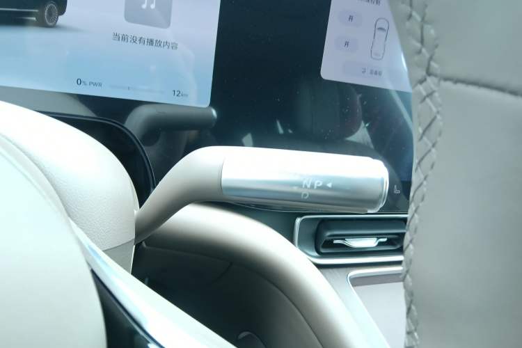 Used Hima AITO M9 2025 Extended-Range Ultra Version 52 kWh 6-Seater Gear Lever