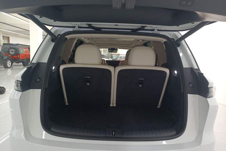 Used Li Auto Li Auto i8 2025 Model Standard Version