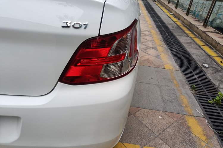 Used Peugeot 301 2016 1.6L Automatic Comfort Edition
