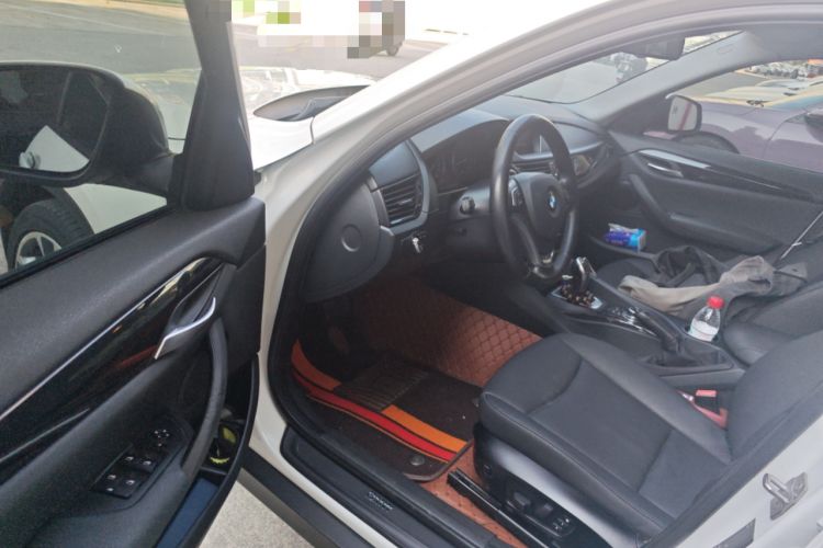 Used BMW X1 2015 sDrive18i Leading Edition
