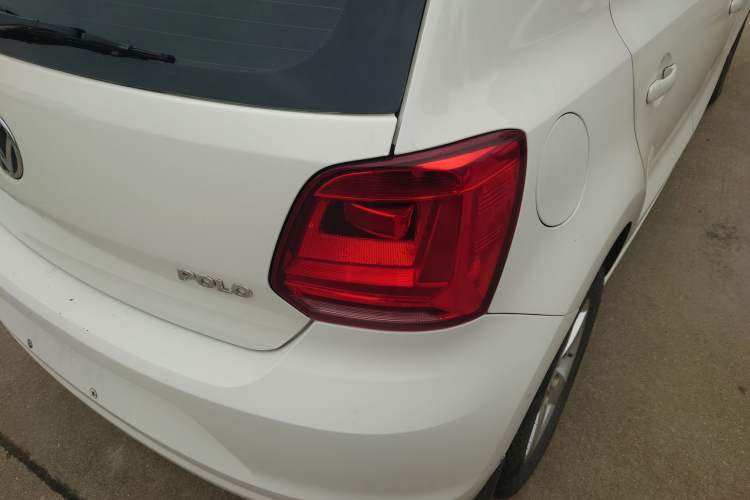 Used Volkswagen Polo 2016 1.4L Manual Fashion Model