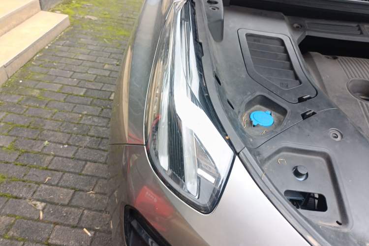 Used Lynk & Co 05 2022 2.0T Two-Wheel Drive Shine Halo Right Front Headlight