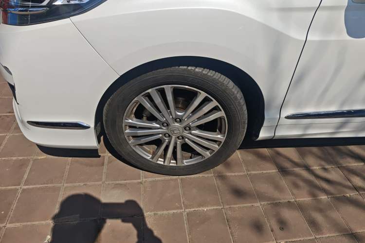 Used Honda Elysion 2016 2.4L Supreme Edition
