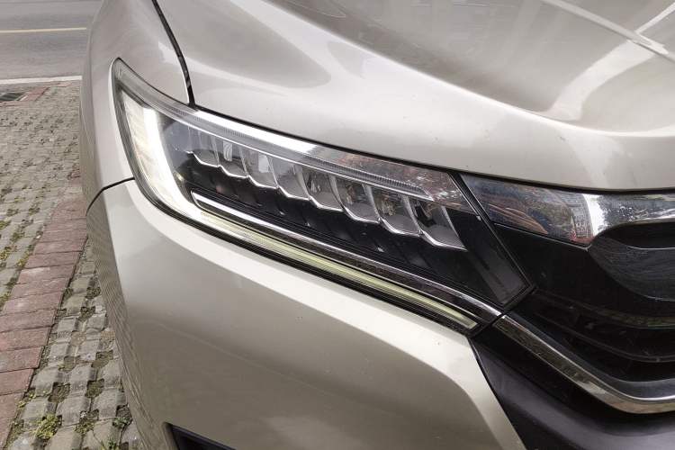 Used Honda UR-V 2017 370TURBO Four-Wheel Drive Prestige Edition China V Exterior 6