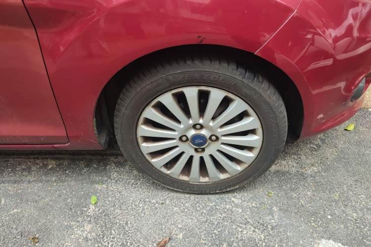 Used Ford Fiesta 2011 Hatchback 1.5L Manual Fashion Edition Right Front Wheel Hub
