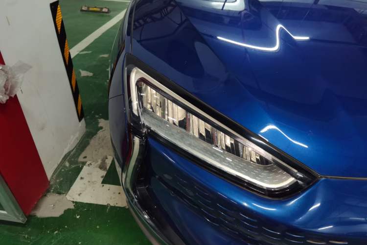 Used SERES SF5 2021 Four-Wheel Drive Freedom Expedition Edition
