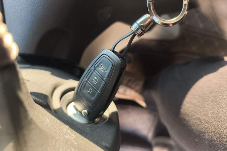 Used Ford Tourneo Custom 2017 2.0T Automatic Elite Version
