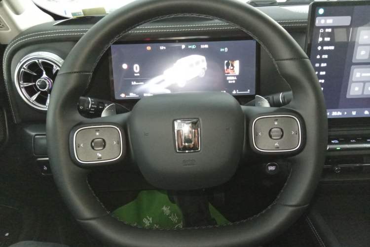 Used Tank 300 2025 2.0T Conqueror