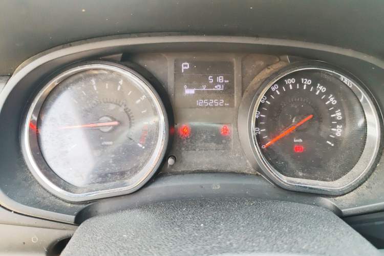 Used Citroen C3-XR 2015 1.6L Automatic Pioneer Model Odometer Close Up