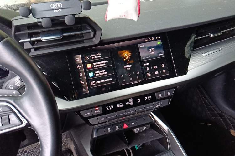 Used Audi A3 2022 Sportback 35 TFSI Fashionable Sports Model Audio And AC Panel