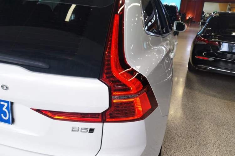 Used Volvo XC60 2023 B5 4x4 Smart Luxury Edition
