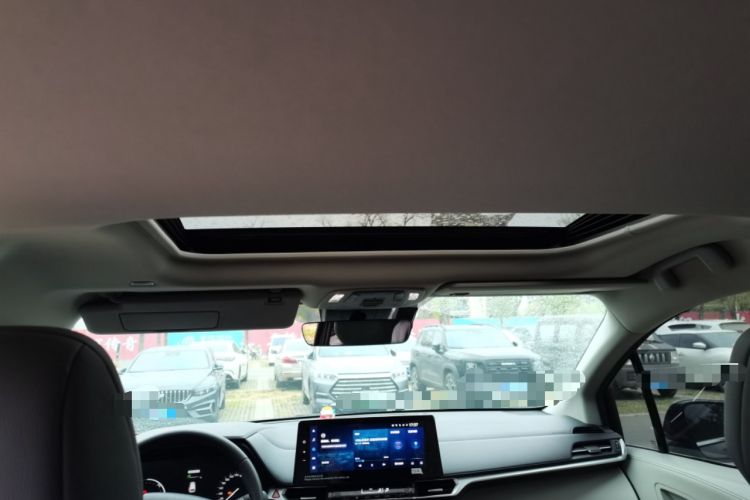 Used Toyota Granvia 2023 2.5L Hybrid Prestige PLUS Edition Headliner