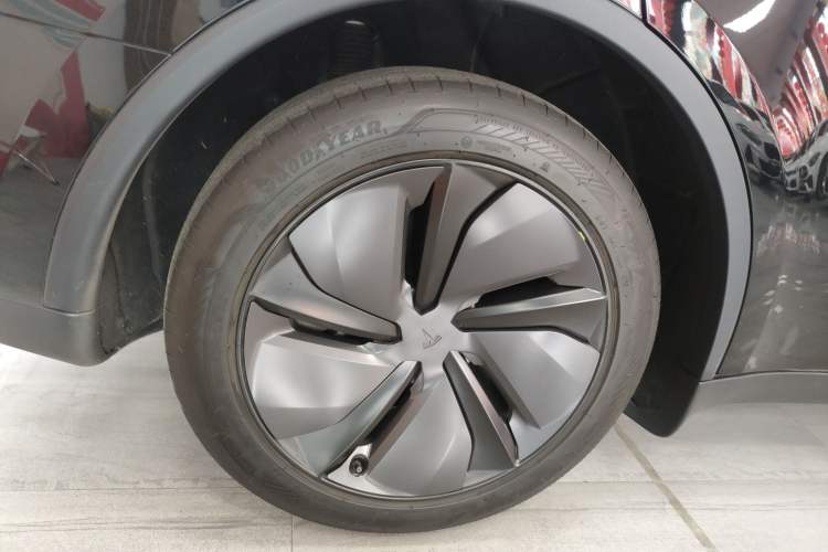 Used Tesla Model Y 2026 Rear-Drive Model