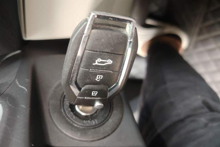 Used SAIC MAXUS G50 2022 1.5T Automatic Comfort Touring A
