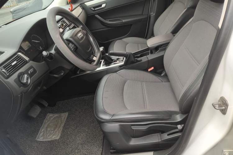 Used Qoros 3 2016 Urban SUV 1.6T Automatic Zhiyue Model Left Front Seat